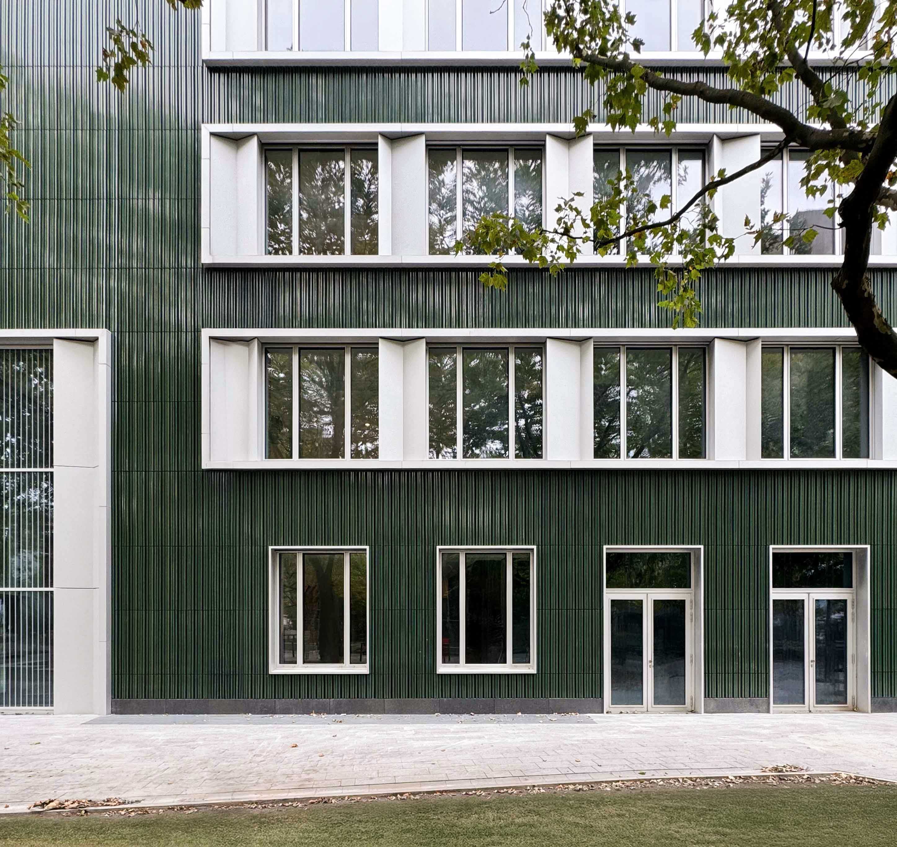 Berliner Hochschule für Technik, Laborgebäude WAL, Fassadendetail; Foto: Stefan Müller