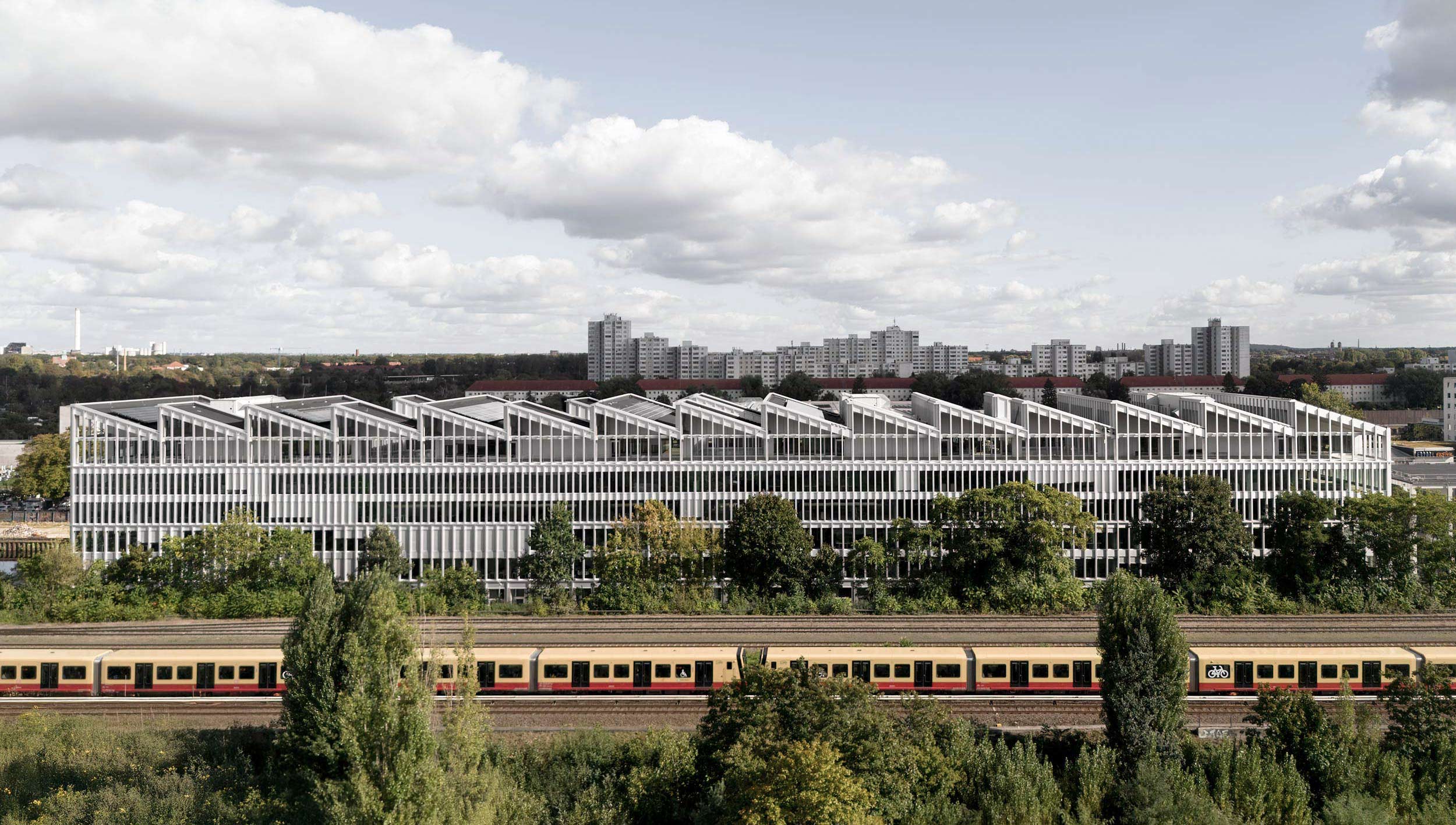 SHED CAMPUS BERLIN  - Gesamtansicht Warehouse - Foto: Stefan Müller